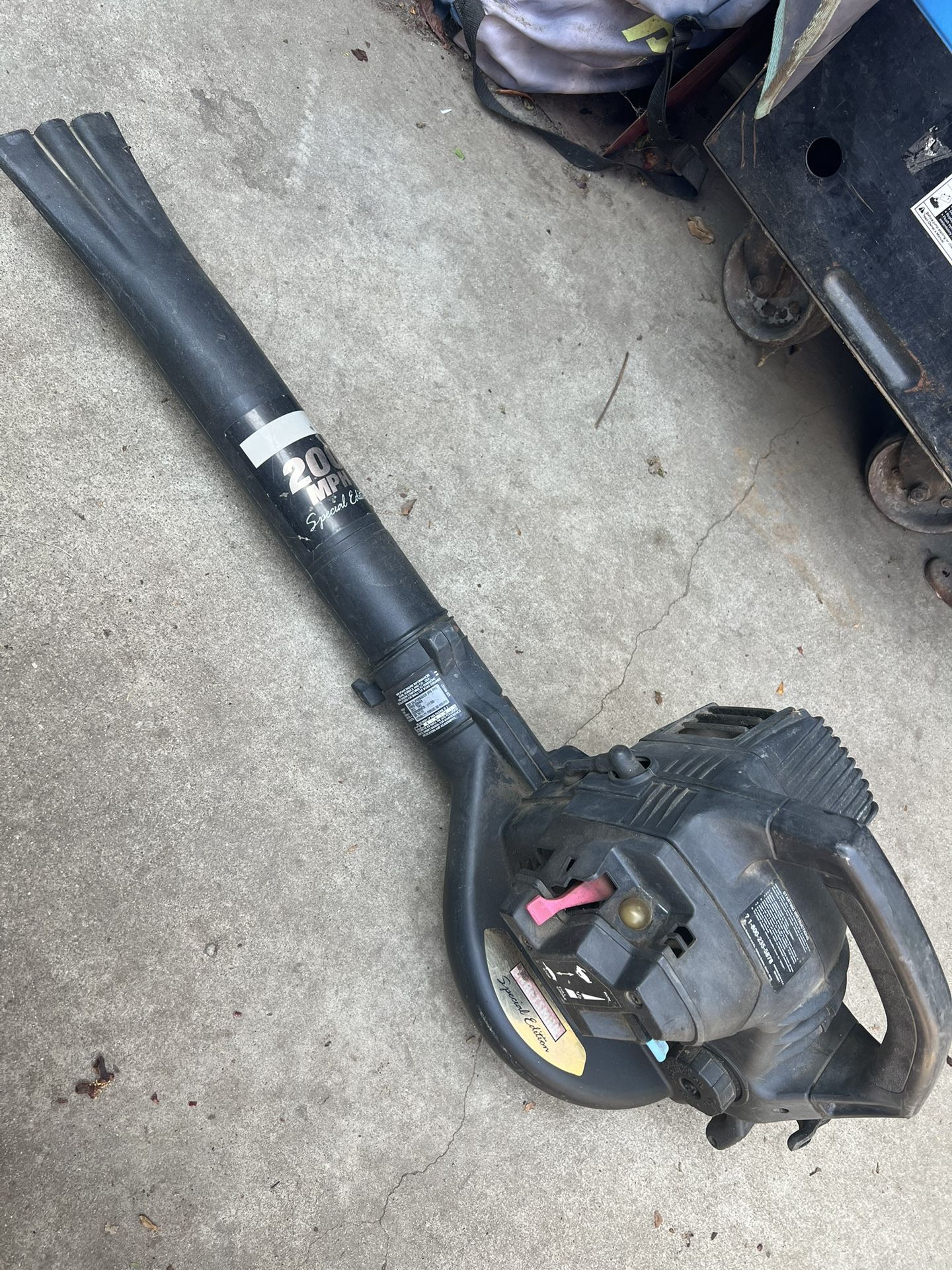 Craftsman Handheld Leaf Blower