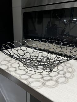 Metal Wire Fruit Bowl Iron Arts Storage Baskets Kitchen Home Decor