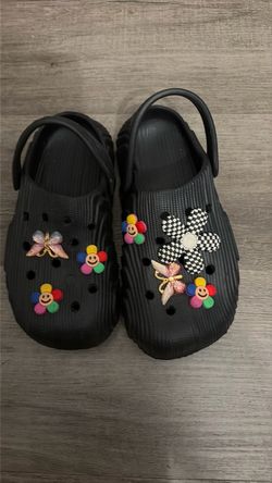 Black Sandals Size:4/5 for girls