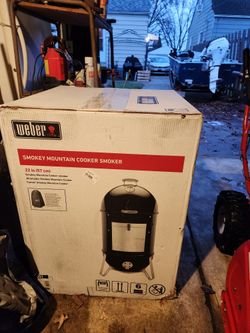 Brand NEW Weber 22in Smokey Mountain Smoker