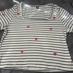 Very beautiful, comfortable T-shirt for Valentine