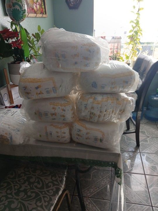Diapers Size 4T-5T
