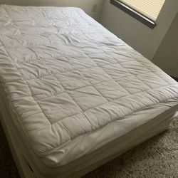 Queen Size Bed With Pillow Top
