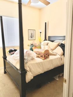 Beautiful Never Used Queen Canopy Bed