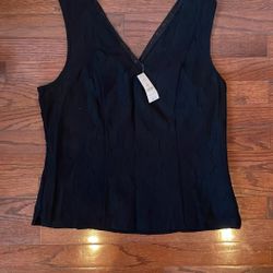 White House Black market Top- New