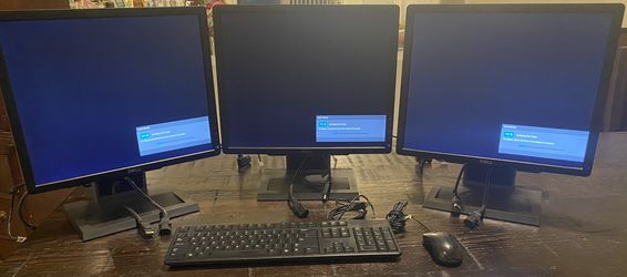 Dell Triple Monitor Work/Gaming Setups With Stands