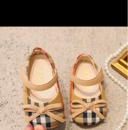 Fashion shoes 8c