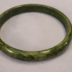 Vintage Swirled Marbled Green Bakelite Bangle Bracelet  13g