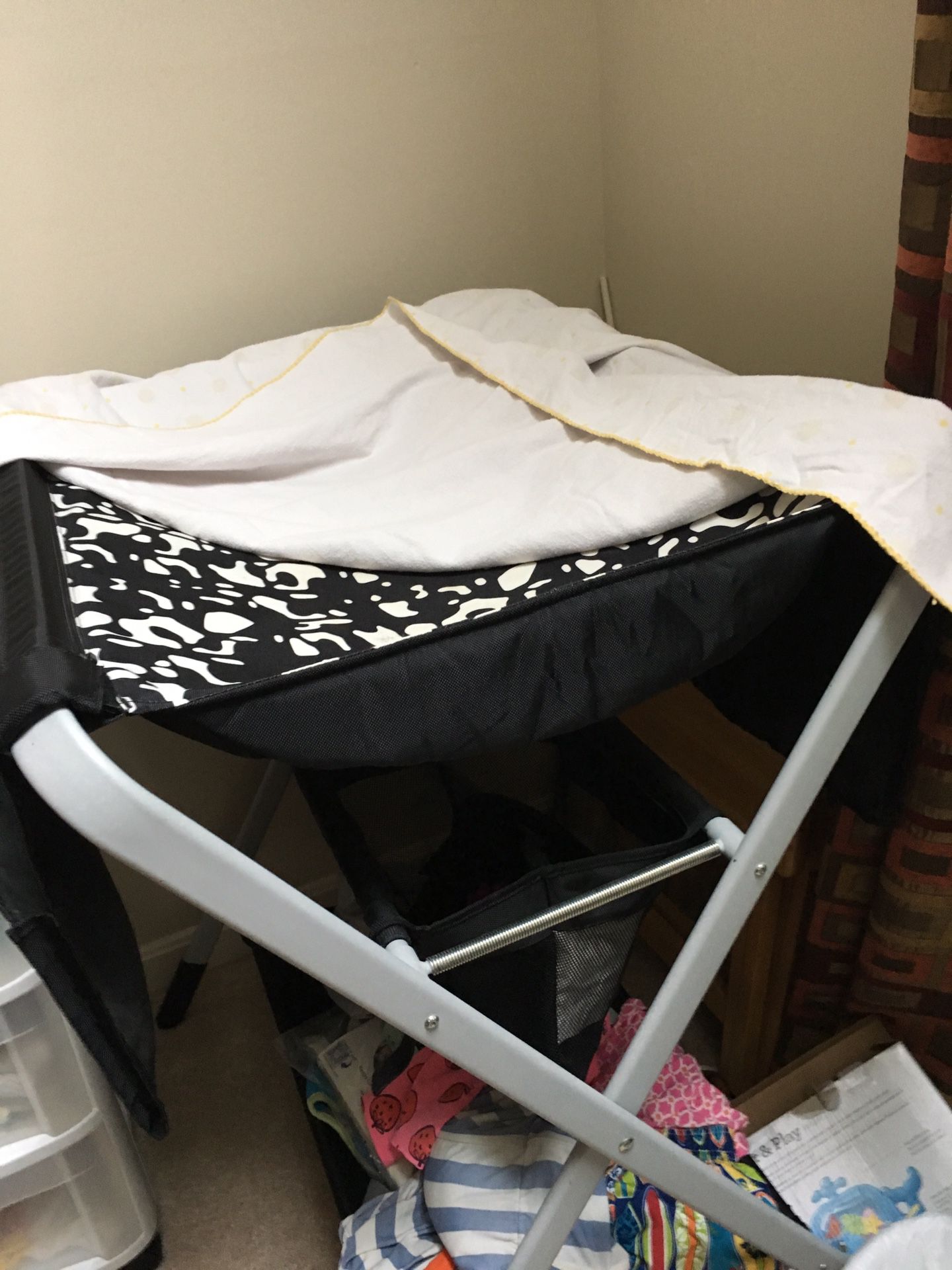 Collapsible Changing Table - in good condition!