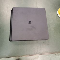 PS4 Slim