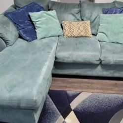 MicroFiber Light Blue Couch With Attached Chaise