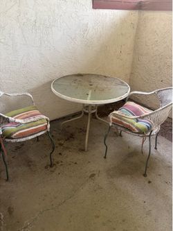 FREE TABLE SET