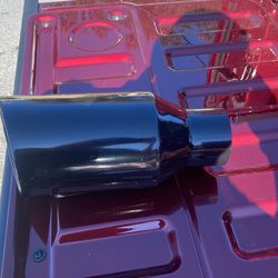 Estoy Vendiendo Esta Pipa Moflee Esta Nueva Para Carro O Troca 