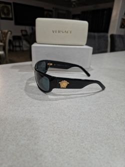 Versace authentic