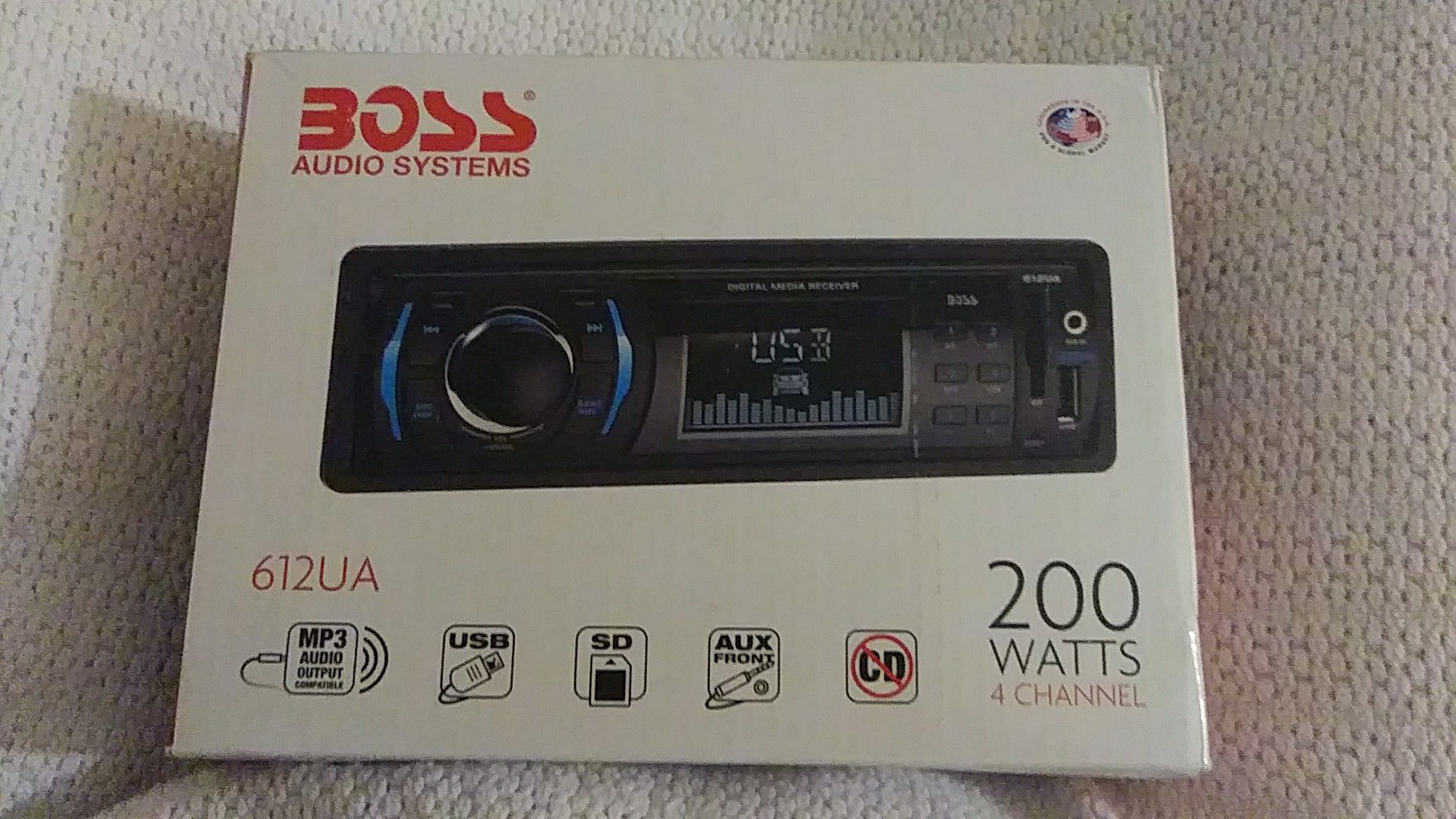 BOSS Audio Systems 612UA Car Radio