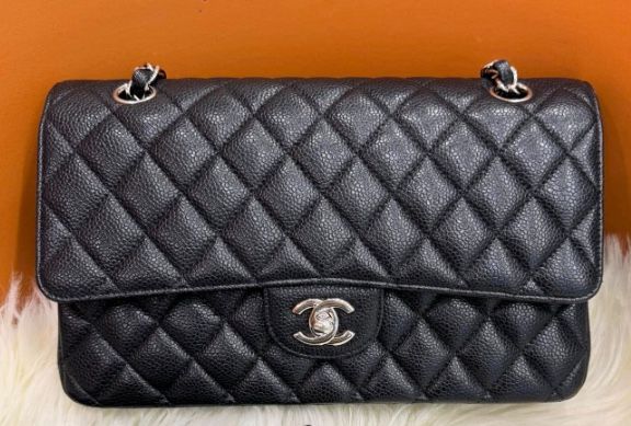 Chanel shoulder bag black