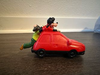 Vtg Burger King Figure Goofy & Max Adventure Pull Back Red Car (1995)