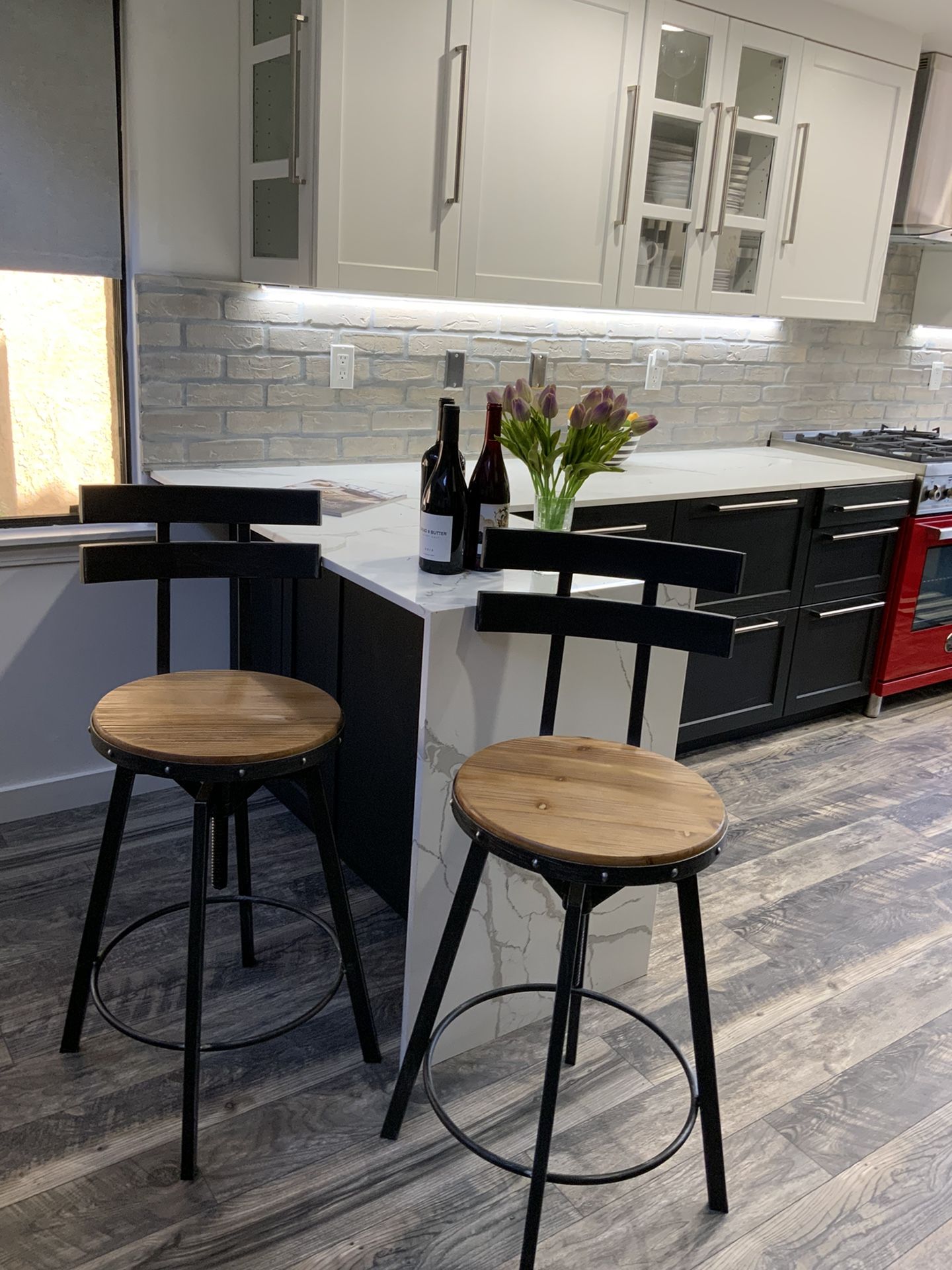 Spectacular barn loft Barstools