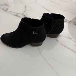 Girls boots