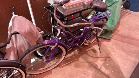 Schwin cruiser bike