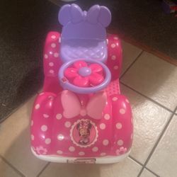 Mini Mouse Car