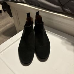 Men’s Size 7 Black Chelsea Boots 
