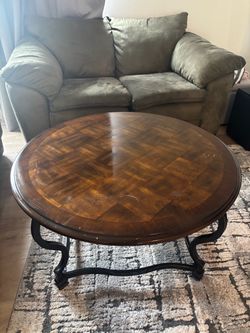 Round Wood Coffee Table with Metal Base