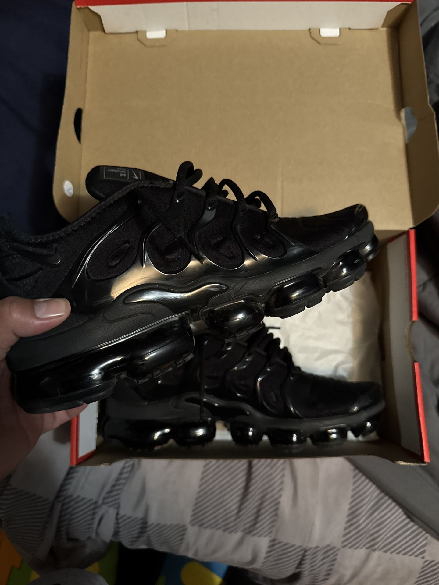 Size 10 Men Nikes