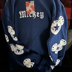 New Men’s Mickey Sweater Medium 