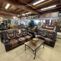 Double Reclining Sofa with Center Drop-Down Cup Holders