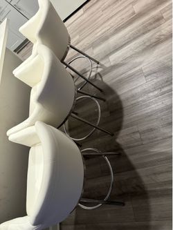 Set of 3 White & Chrome Bar Stools