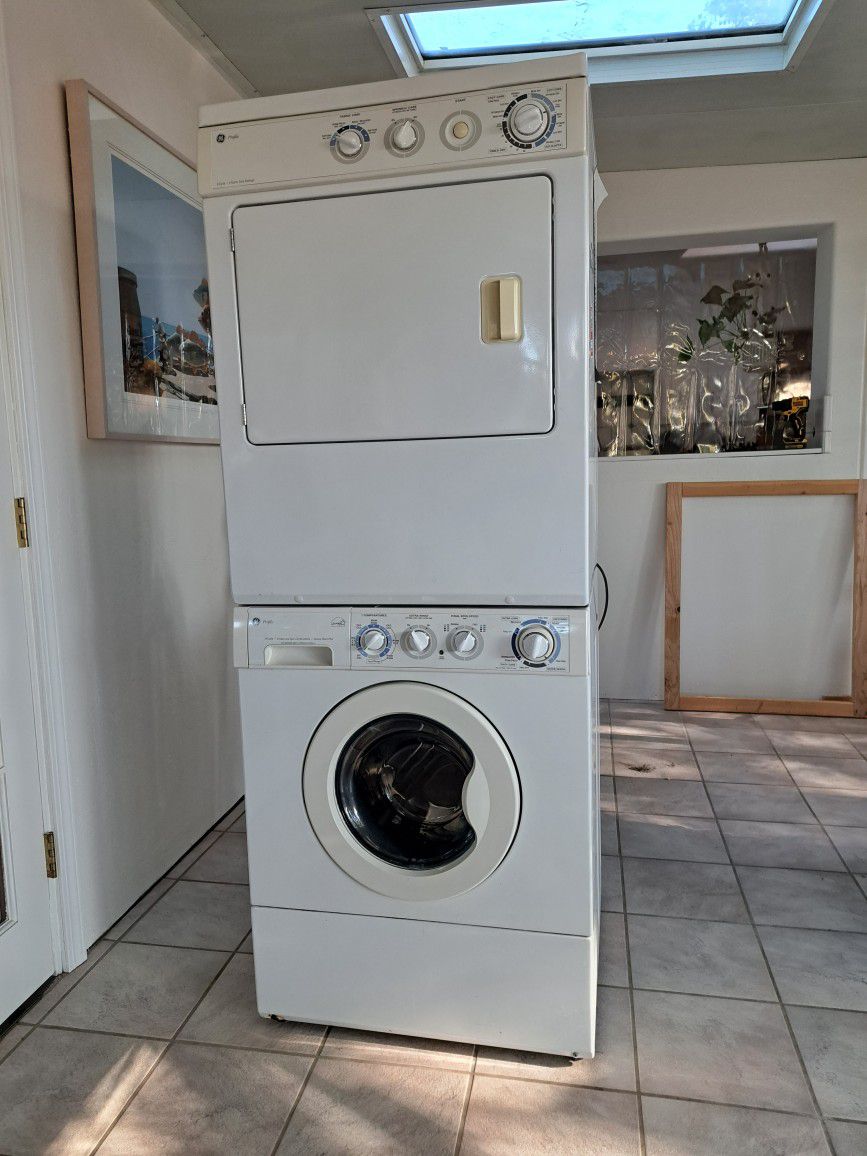 GE Stackable Washer & Dryer