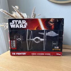 Revell 1/48 Star Wars TIE Fighter Master Series