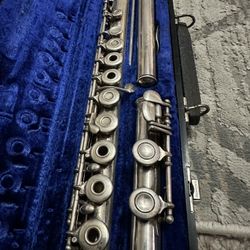 Nice Gemeinhardt M3 Open Hole Flute $300 Firm