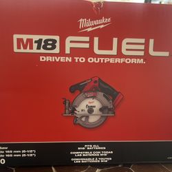 Milwaukee M18 Circular Saw NIB