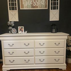 Beautiful White Dresser 
