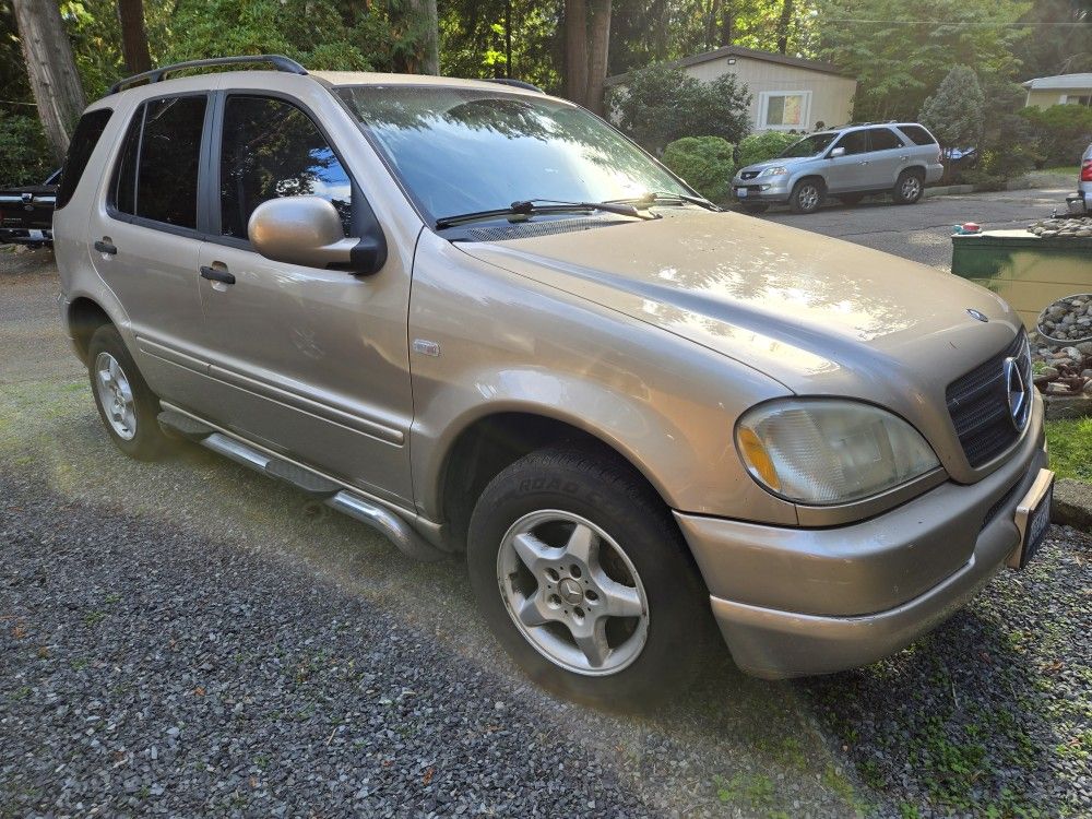 2001 Mercedes ML 320