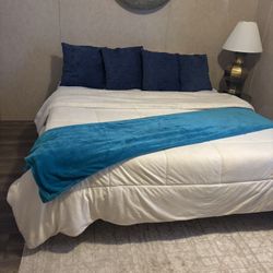 Bed King Size