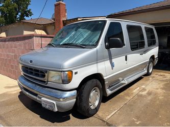 2001 Ford E-150 Tuscany Conversion Van – Clean Title – AS IS