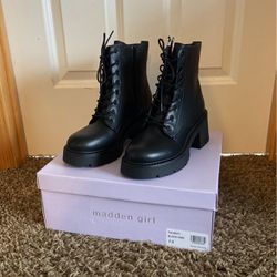 Women’s Madden Girl Black Combat Boots Size 7.5
