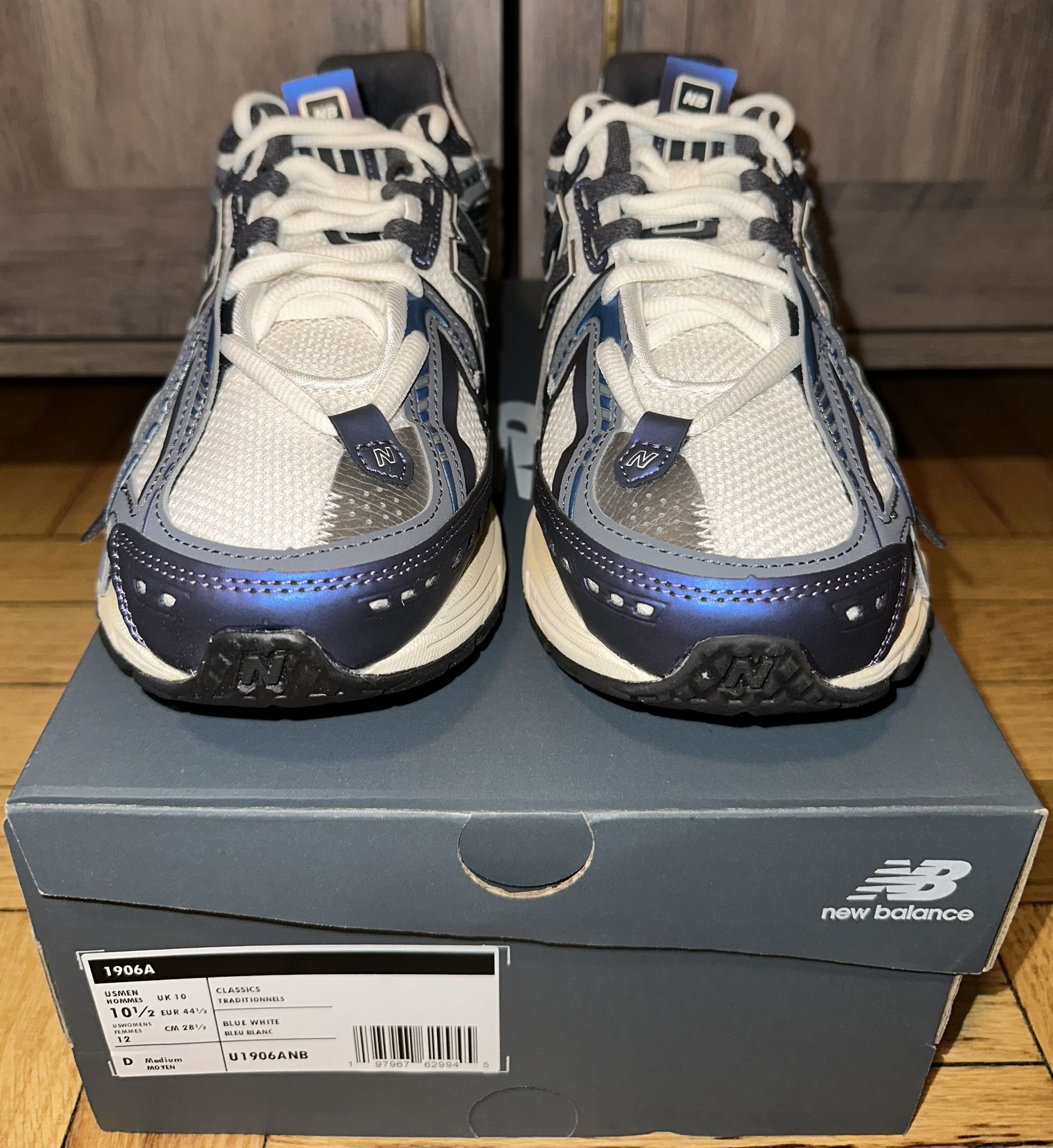 Brand New Men’s New Balance Purple and Cream Sneakers Size 10.5 US (U1906ANB)