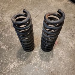 2017 Toyota Tacoma Front Coil Springs, OEM