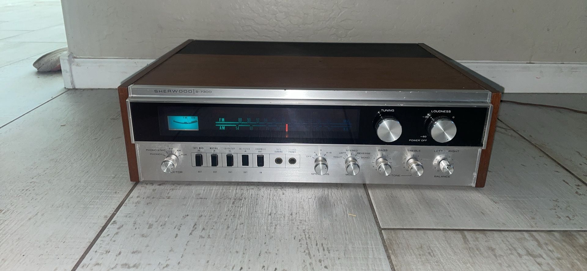 Sherwood S7300
