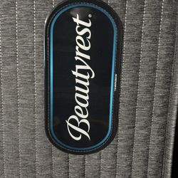 Like New Queen Mattress