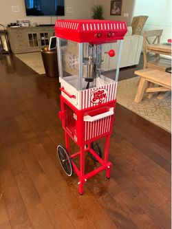 Novelty popcorn maker