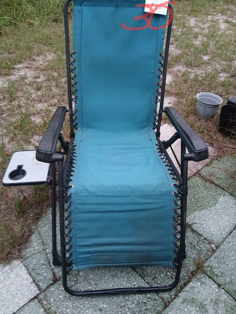 TEAL GRAVITY CHAIR