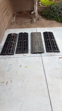 Heavy Duty Rubber Curb Ramps