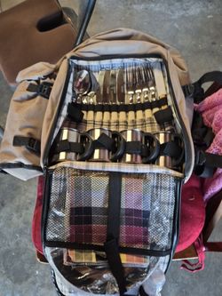 Picnic Backpack Set with Cutlery and Cups