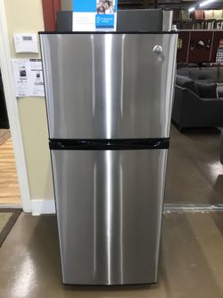 Small refrigerator