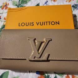 Large Light Brown Wallet